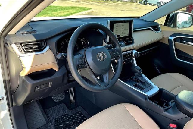 Photo of 2025 White Toyota RAV4