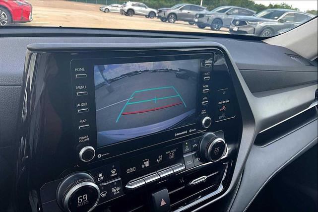 Photo of 2022 Wind Chill Pearl Toyota Highlander