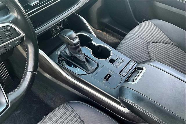 Photo of 2022 Wind Chill Pearl Toyota Highlander