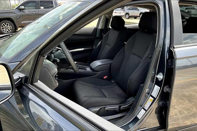 Photo of 2023 Meteorite Gray Metallic Honda Accord