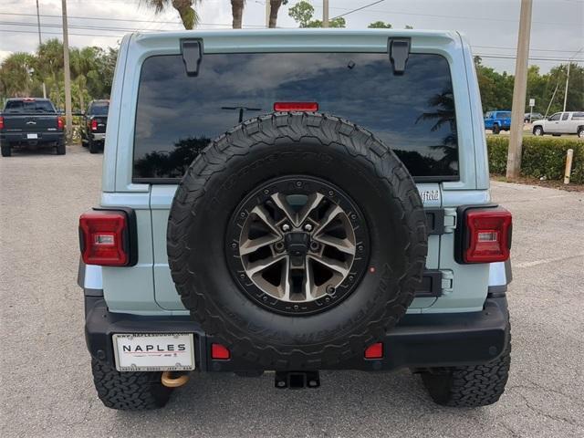 Photo of 2024 Earl Clearcoat Jeep Wrangler