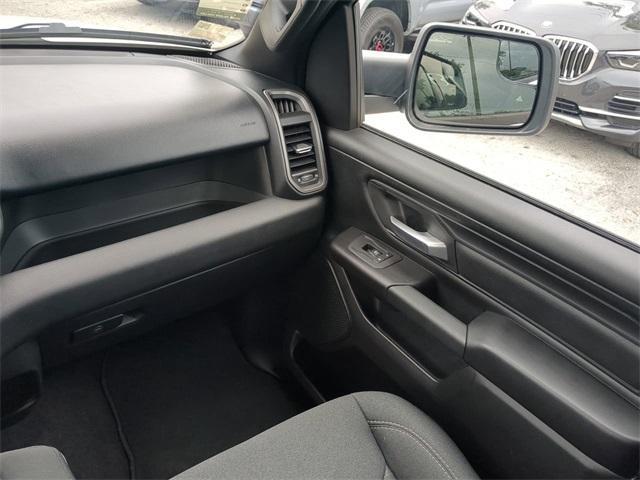 Photo of 2025 Bright White Clearcoat RAM 1500