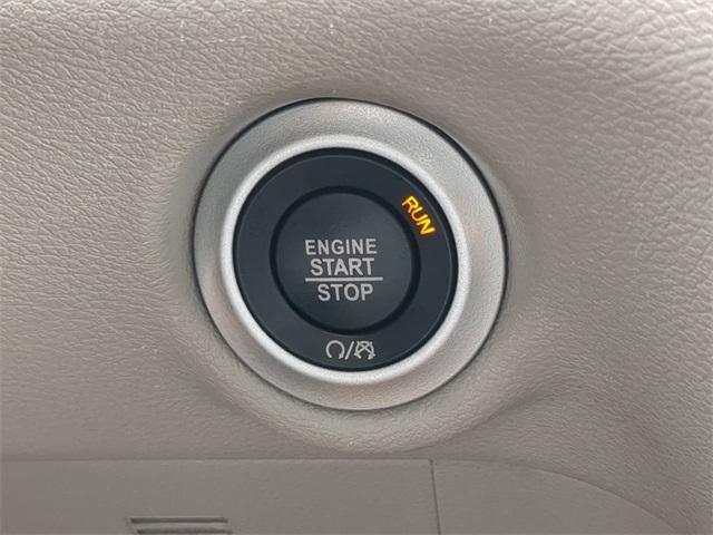 Photo of 2023 Bright White Clearcoat Chrysler Voyager