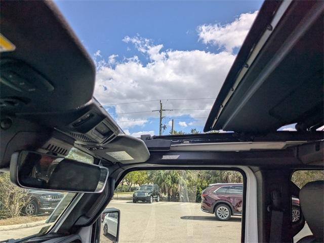 Photo of 2025 Bright White Clearcoat Jeep Wrangler 4xe