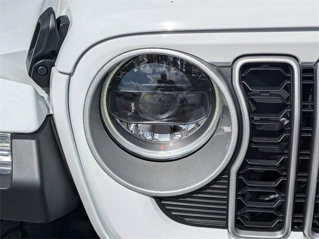 Photo of 2025 Bright White Clearcoat Jeep Wrangler 4xe