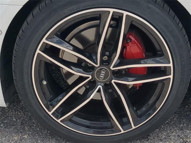Photo of 2020 Glacier White Metallic Audi A6