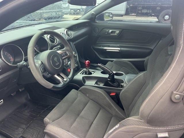 Photo of 2018 Black Ford Shelby GT350