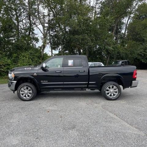 Photo of 2022 Diamond Black RAM 2500