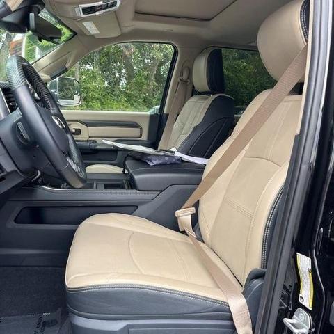 Photo of 2022 Diamond Black RAM 2500
