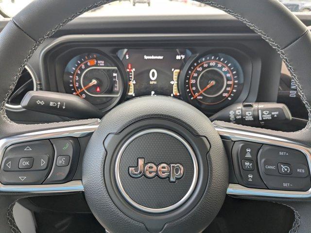 Photo of 2025 Bright White Clearcoat Jeep Wrangler