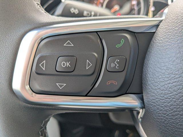 Photo of 2025 Bright White Clearcoat Jeep Wrangler
