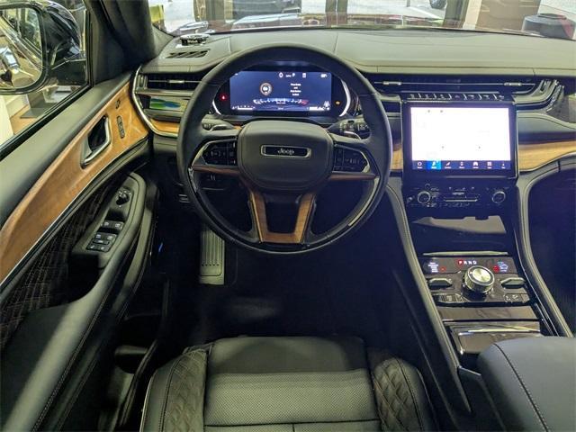 Photo of 2025 Velvet Red Pearlcoat Jeep Grand Cherokee