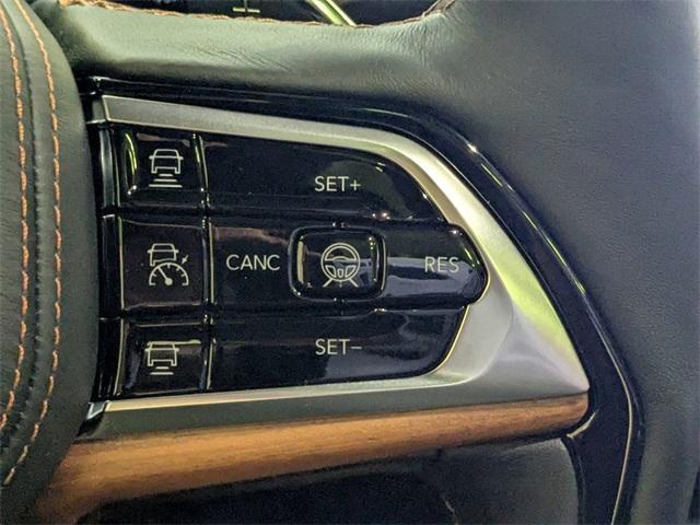 Photo of 2025 Velvet Red Pearlcoat Jeep Grand Cherokee