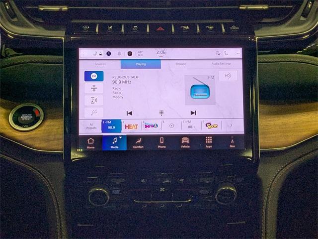 Photo of 2025 Velvet Red Pearlcoat Jeep Grand Cherokee