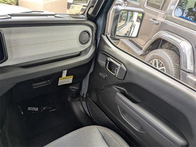 Photo of 2025 Anvil Clearcoat Jeep Wrangler 4xe