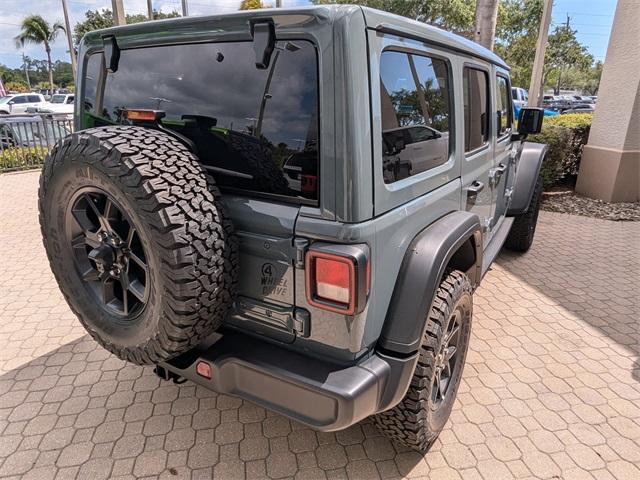 Photo of 2025 Anvil Clearcoat Jeep Wrangler 4xe