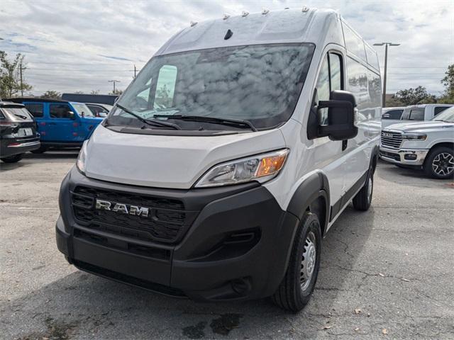 Photo of 2025 Bright White Clearcoat RAM ProMaster 1500
