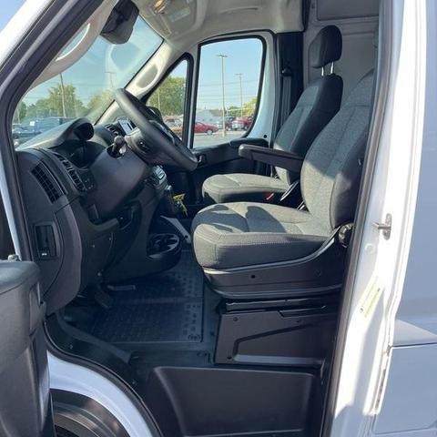 Photo of 2024 Bright White Clearcoat RAM ProMaster 3500