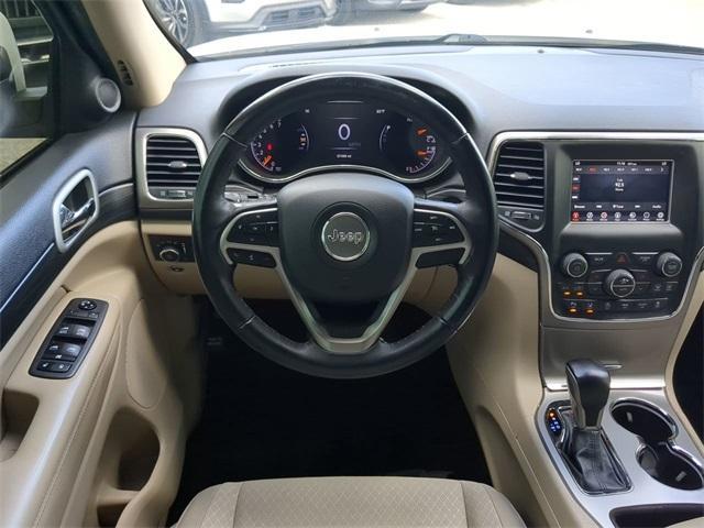 Photo of 2021 Bright White Clearcoat Jeep Grand Cherokee