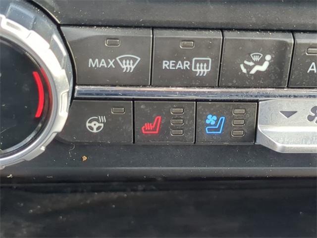 Photo of 2023 Agate Black Metallic Ford F-350