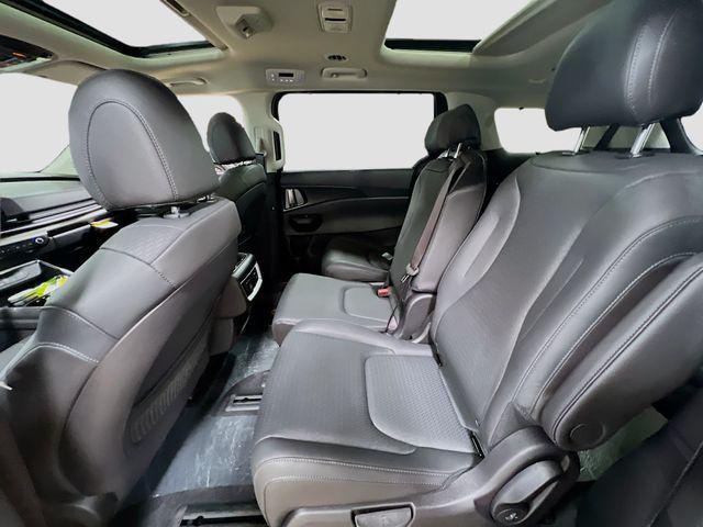 Photo of 2026 Panthera Metal Kia Carnival Hybrid