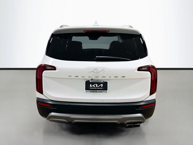 Photo of 2022 Glacial White Pearl Kia Telluride