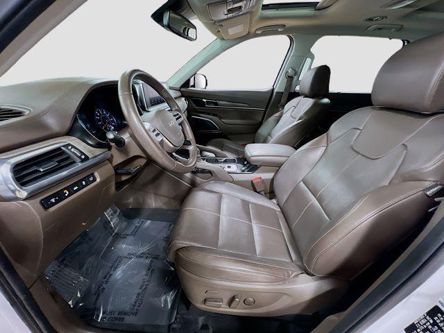 Photo of 2022 Glacial White Pearl Kia Telluride