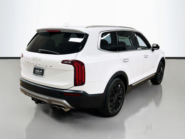 Photo of 2022 Glacial White Pearl Kia Telluride