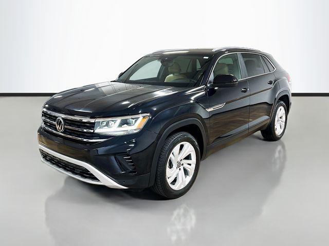 Photo of 2020 Ebony Black Volkswagen Atlas Cross Sport