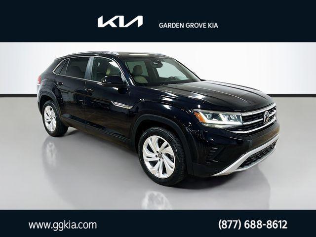 Photo of 2020 Ebony Black Volkswagen Atlas Cross Sport