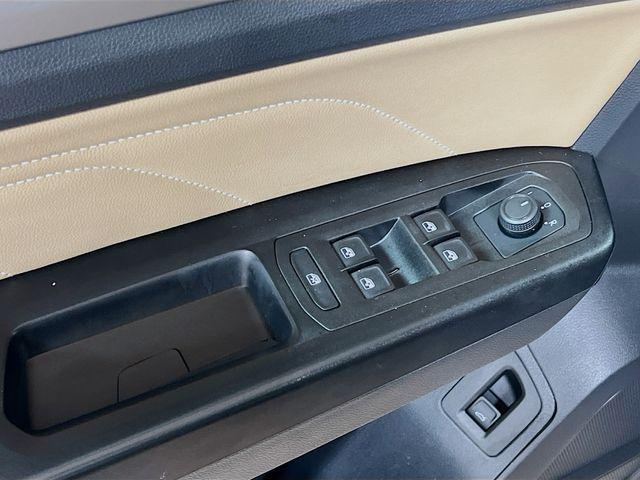 Photo of 2020 Ebony Black Volkswagen Atlas Cross Sport