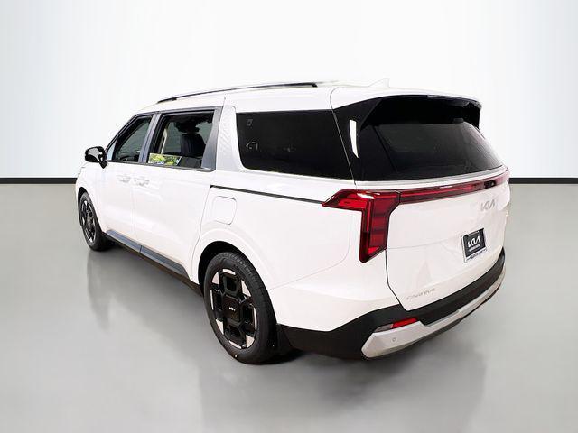 Photo of 2026 Snow White Kia Carnival