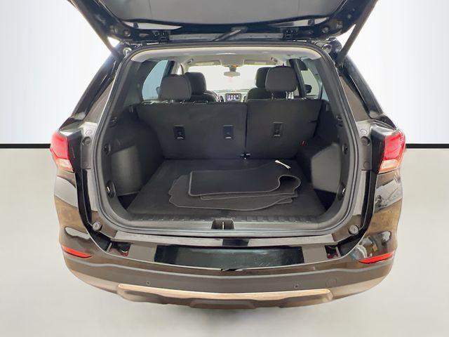 Photo of 2022 Mosaic Black Metallic Chevrolet Equinox