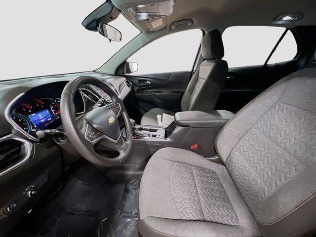 Photo of 2022 Mosaic Black Metallic Chevrolet Equinox