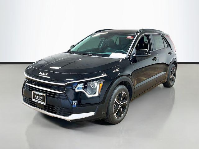 Photo of 2025 Aurora Black Pearl Kia Niro