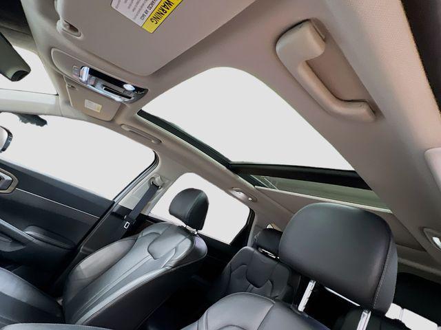 Photo of 2023 Wolf Gray Kia Sorento