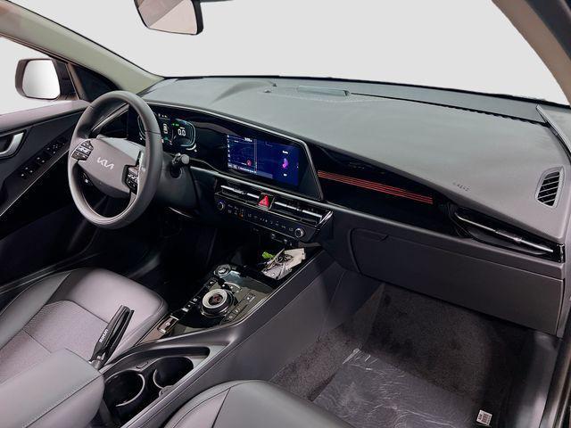 Photo of 2025 Aurora Black Pearl Kia Niro Plug-In Hybrid
