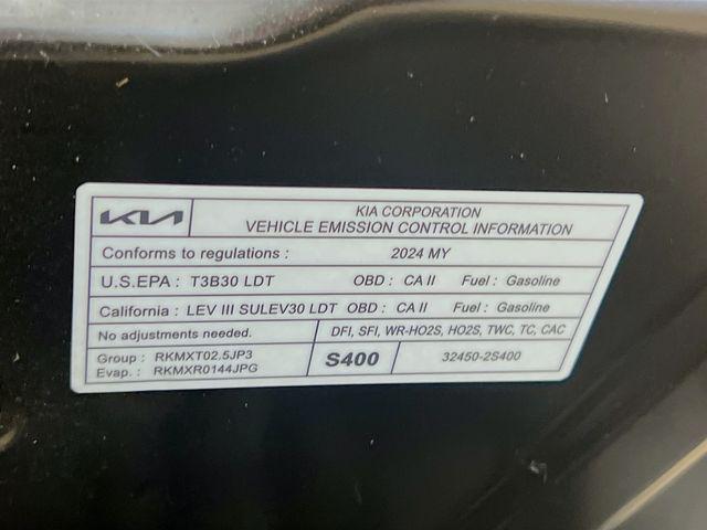 Photo of 2024 Ebony Black Kia Sorento