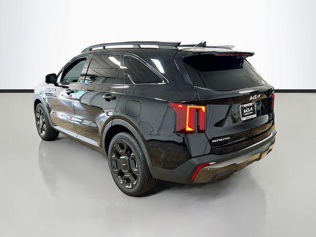 Photo of 2024 Ebony Black Kia Sorento