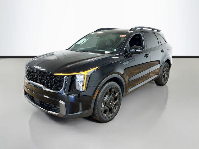 Photo of 2024 Ebony Black Kia Sorento
