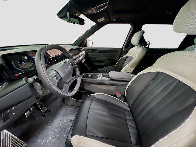 Photo of 2026 Panthera Metal Kia EV9