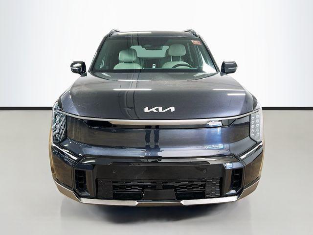 Photo of 2026 Panthera Metal Kia EV9