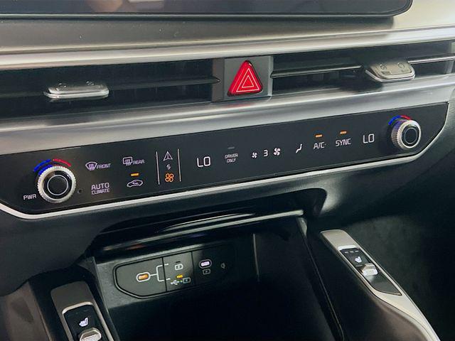Photo of 2025 Mineral Blue Kia Sorento Plug-In Hybrid