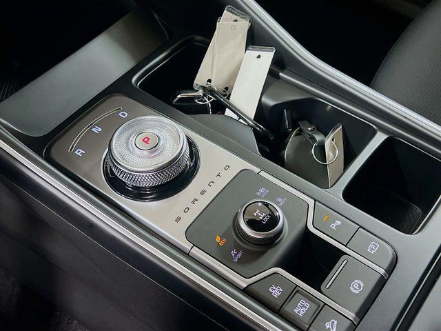 Photo of 2025 Mineral Blue Kia Sorento Plug-In Hybrid