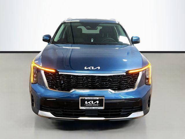 Photo of 2025 Mineral Blue Kia Sorento Plug-In Hybrid