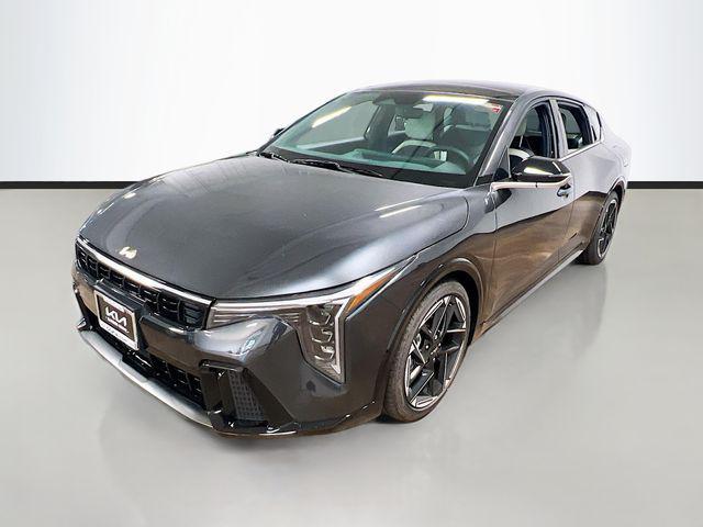 Photo of 2025 Interstellar Gray Kia K4