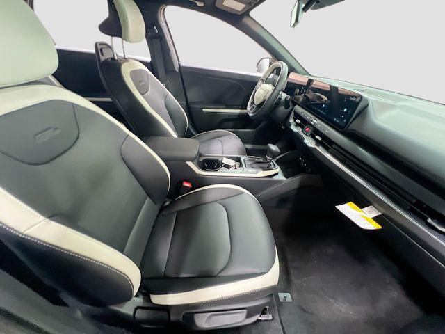 Photo of 2025 Interstellar Gray Kia K4