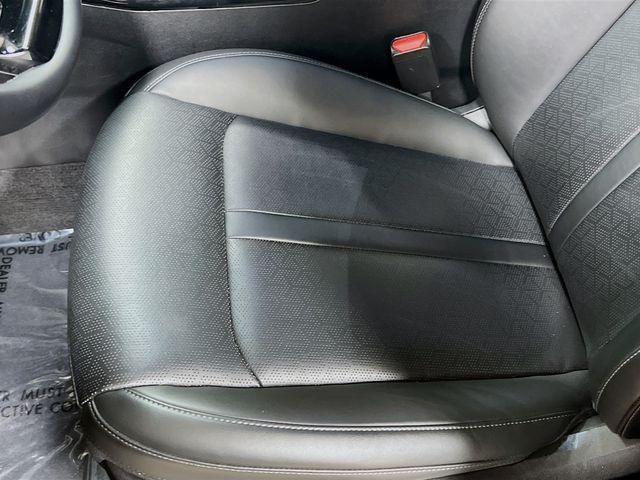 Photo of 2023 Gravity Grey Kia Sorento