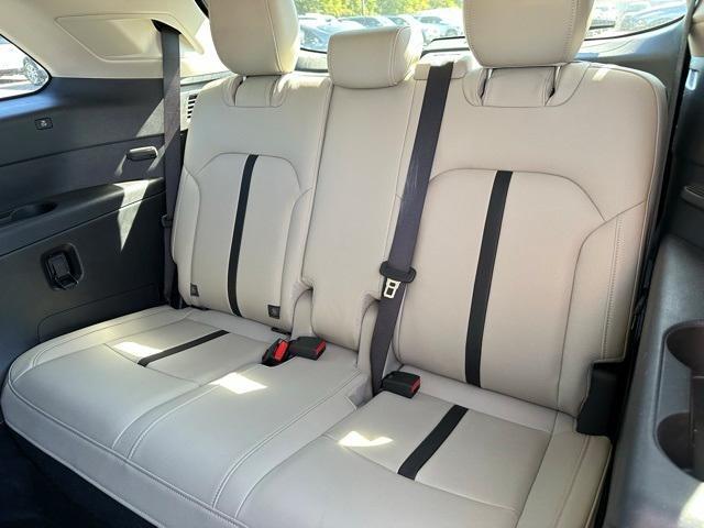 Photo of 2024 Platinum Quartz Metallic Mazda CX-90