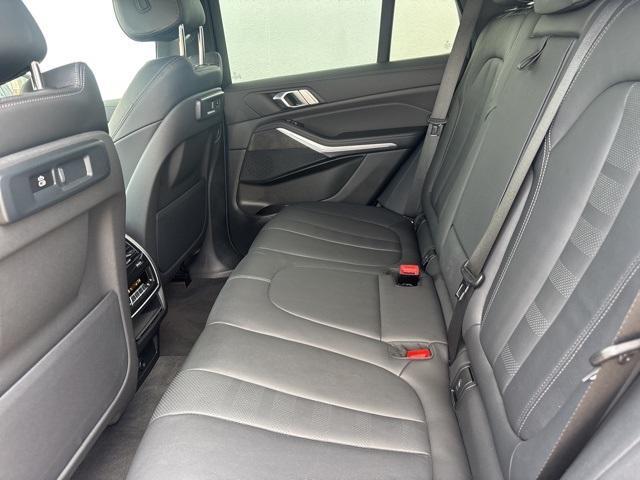 Photo of 2022 Phytonic Blue Metallic BMW X5